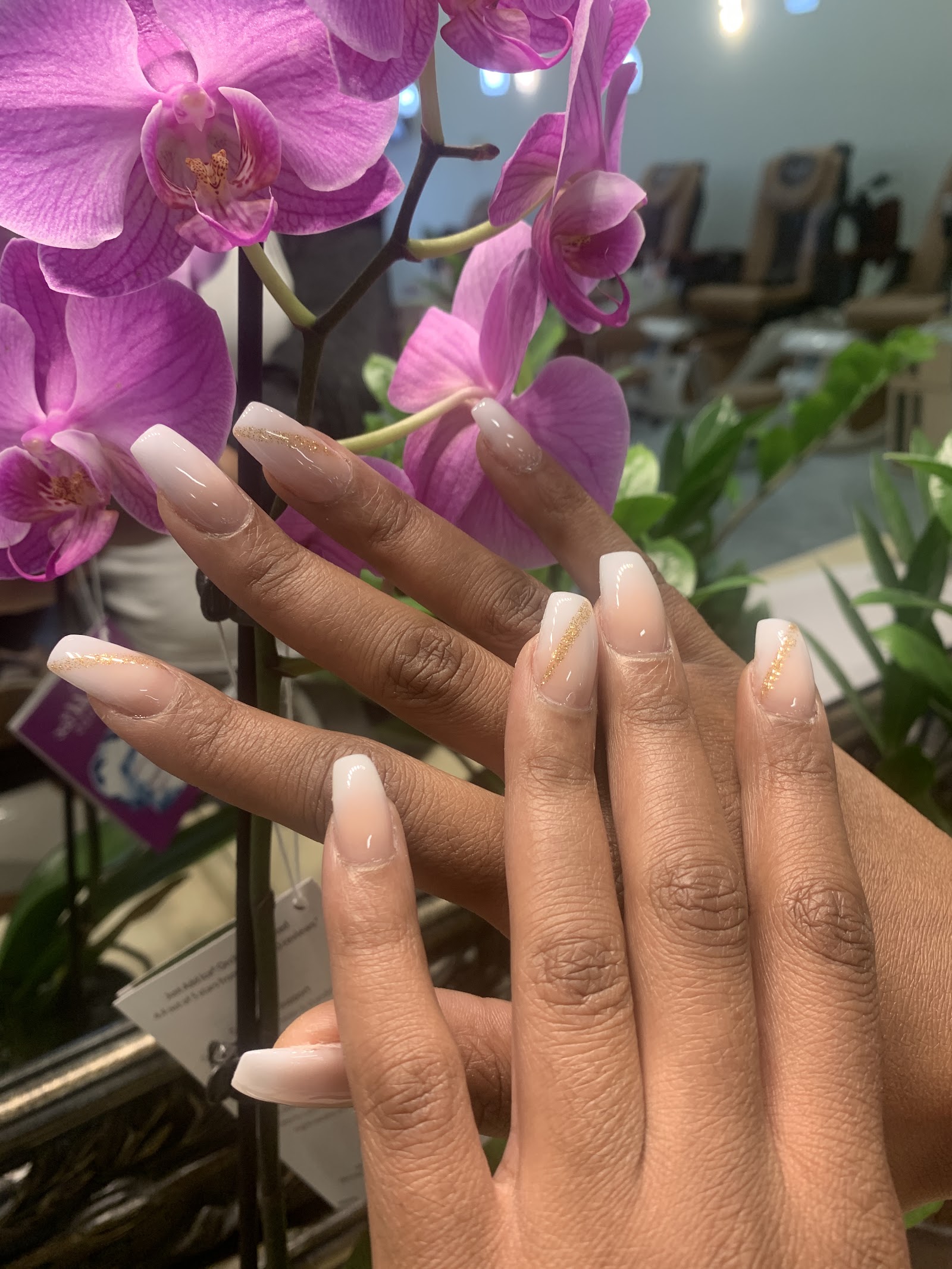 Highscale Nails Bar nail photo 3
